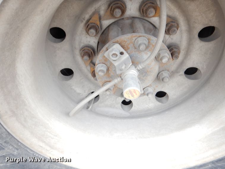 image for item DG0855 2011 Crane Carrier LET2-26-UNK  refuse truck