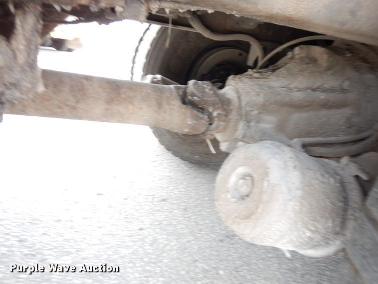 image for item DG0855 2011 Crane Carrier LET2-26-UNK  refuse truck