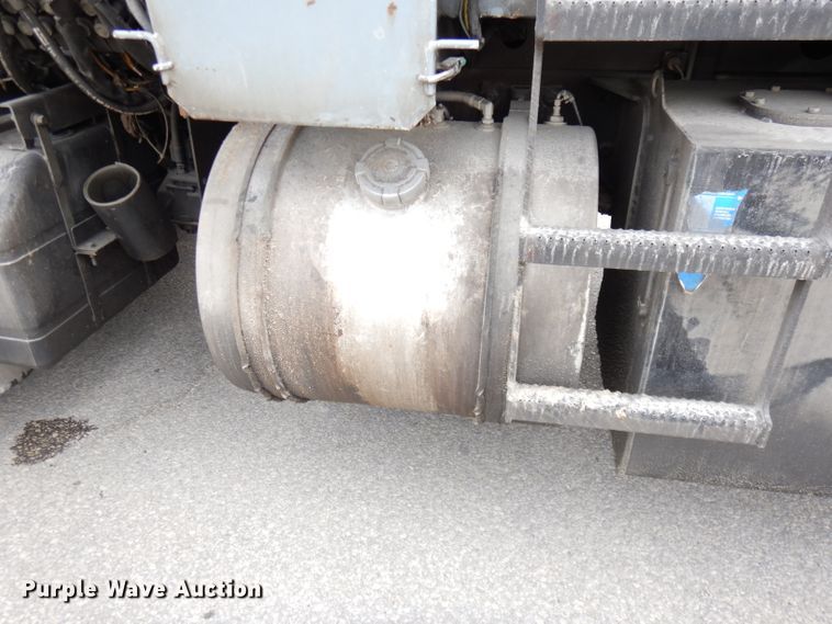 image for item DG0855 2011 Crane Carrier LET2-26-UNK  refuse truck