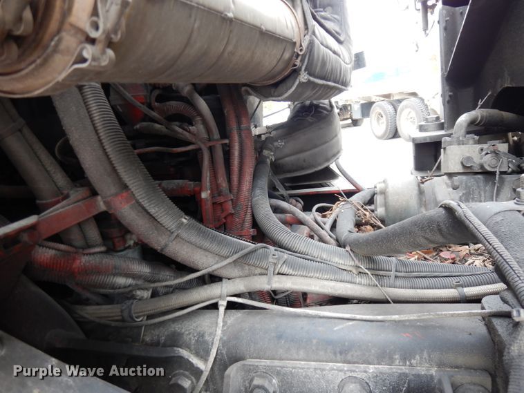 image for item DG0855 2011 Crane Carrier LET2-26-UNK  refuse truck