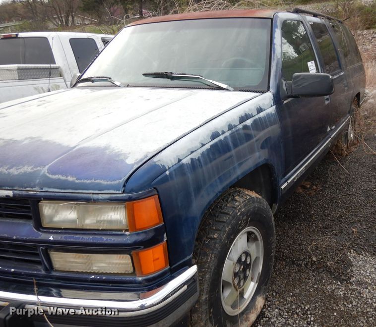 image for item DH2429 1994 Chevrolet Suburban K1500  SUV