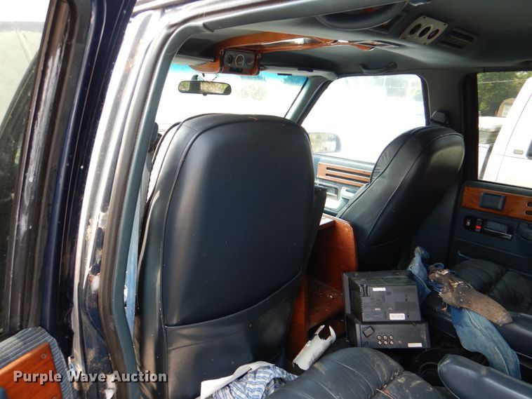 image for item DH2429 1994 Chevrolet Suburban K1500  SUV