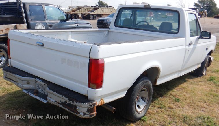 image for item DK8168 1993 Ford F150  pickup truck