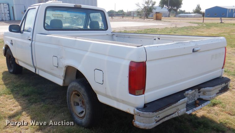 image for item DK8168 1993 Ford F150  pickup truck