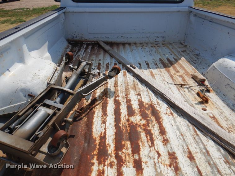 image for item DK8168 1993 Ford F150  pickup truck