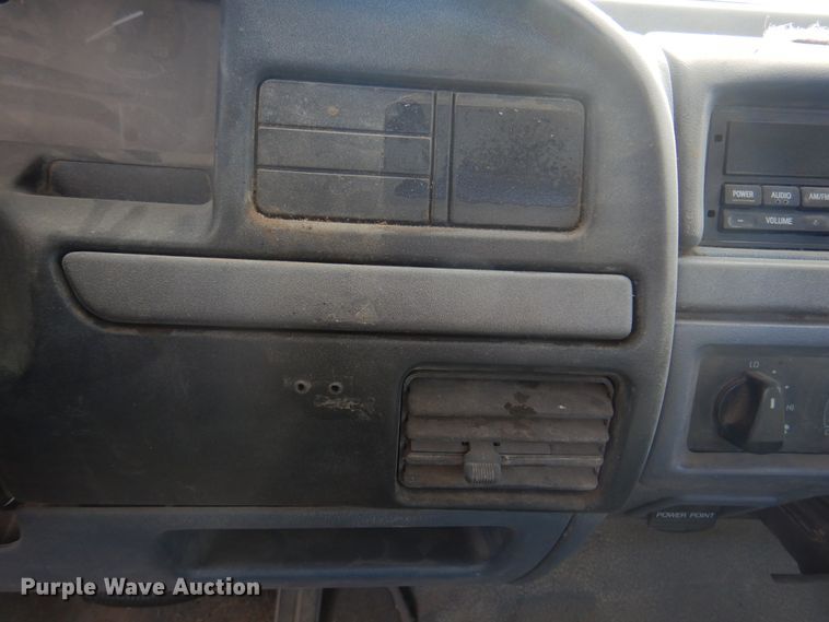 image for item DK8168 1993 Ford F150  pickup truck