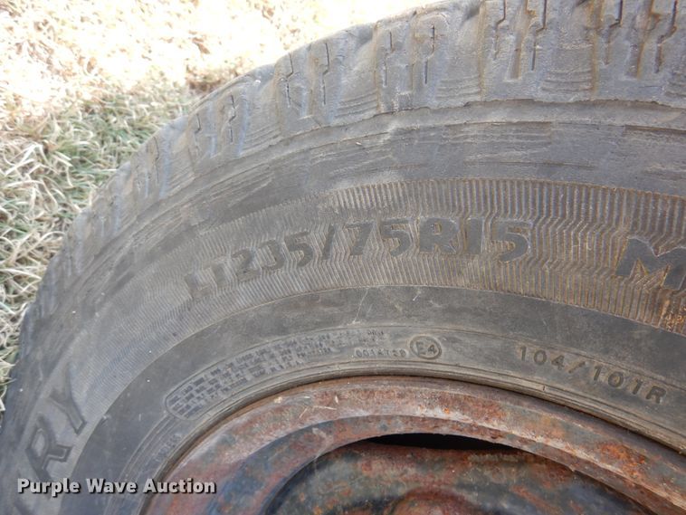 image for item DK8168 1993 Ford F150  pickup truck