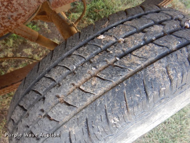 image for item DK8168 1993 Ford F150  pickup truck