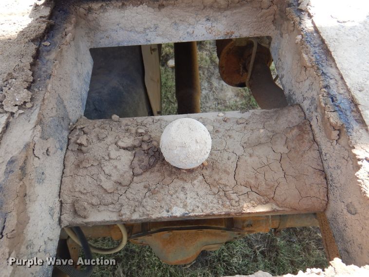 image for item DK8169 1999 Dodge Ram 1500  Club Cab flatbed pickup truck