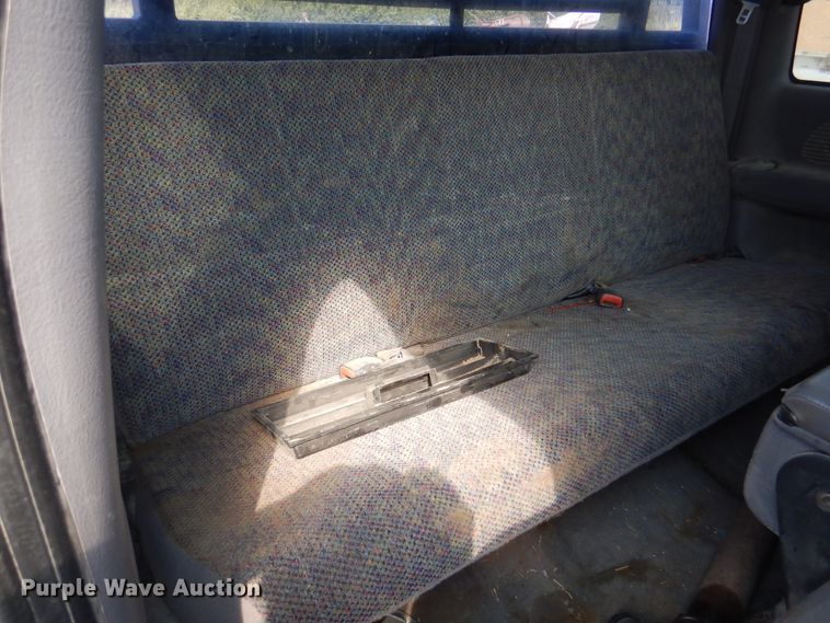 image for item DK8169 1999 Dodge Ram 1500  Club Cab flatbed pickup truck