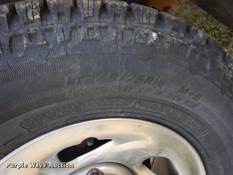 image for item DK8169 1999 Dodge Ram 1500  Club Cab flatbed pickup truck