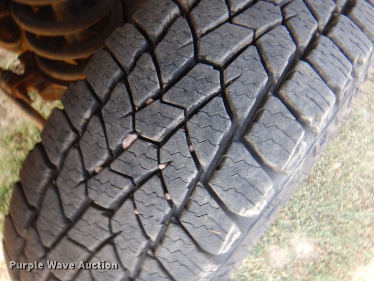 image for item DK8169 1999 Dodge Ram 1500  Club Cab flatbed pickup truck