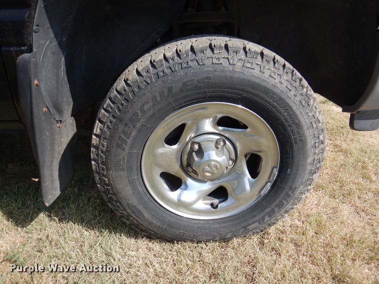 image for item DK8169 1999 Dodge Ram 1500  Club Cab flatbed pickup truck