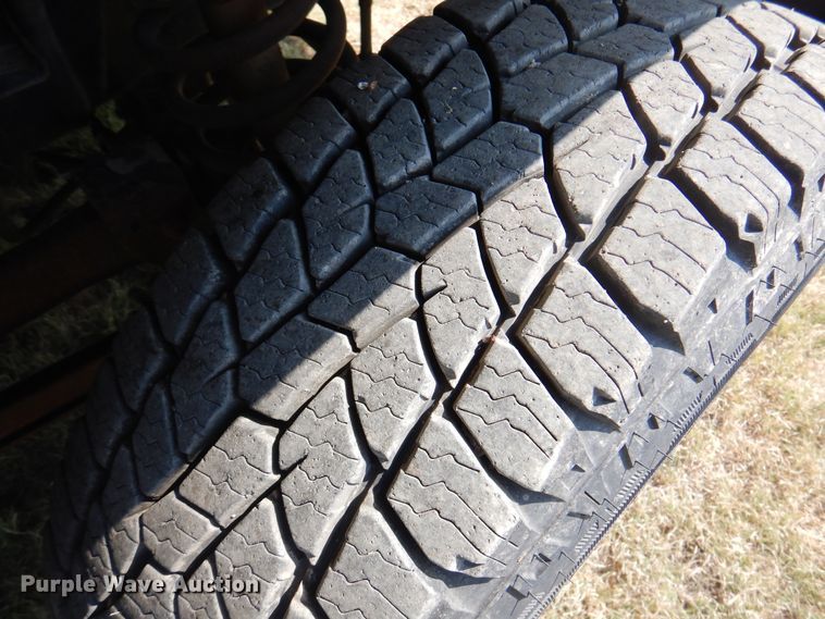 image for item DK8169 1999 Dodge Ram 1500  Club Cab flatbed pickup truck