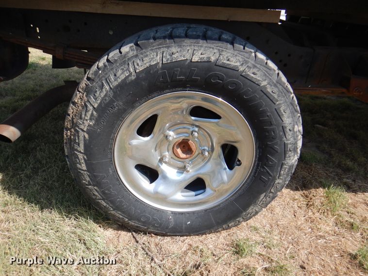 image for item DK8169 1999 Dodge Ram 1500  Club Cab flatbed pickup truck