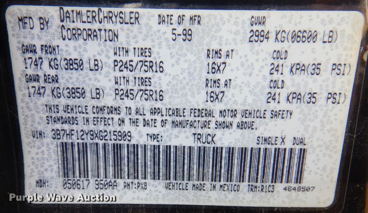 image for item DK8169 1999 Dodge Ram 1500  Club Cab flatbed pickup truck