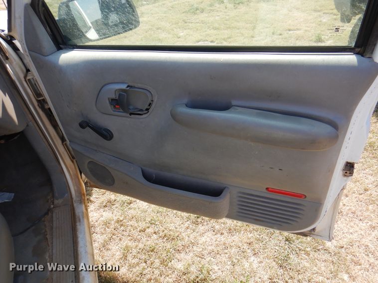 image for item DK8170 1998 Chevrolet C1500  Ext. Cab pickup truck