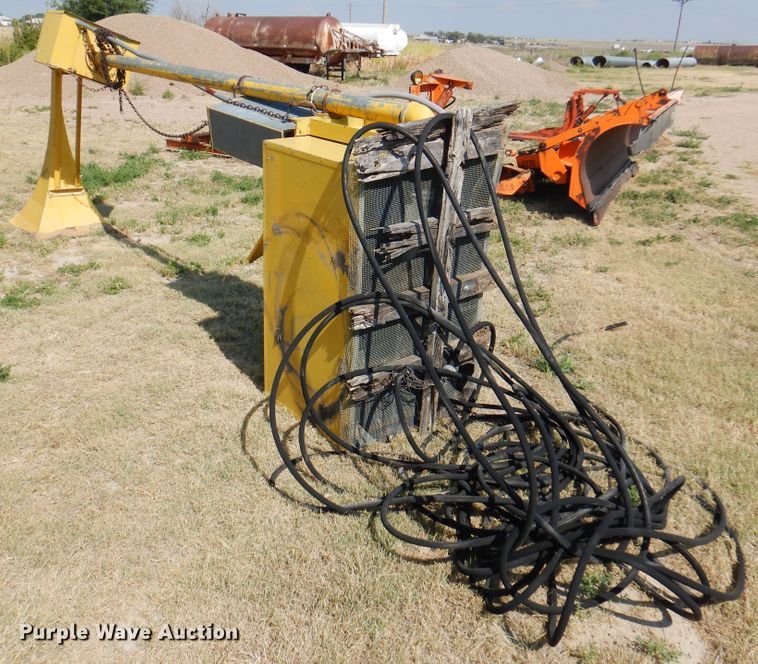 image for item DK8173 Thunderbolt 1000 AT  tornado siren