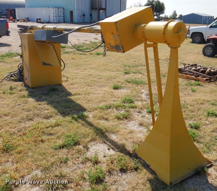 image for item DK8173 Thunderbolt 1000 AT  tornado siren