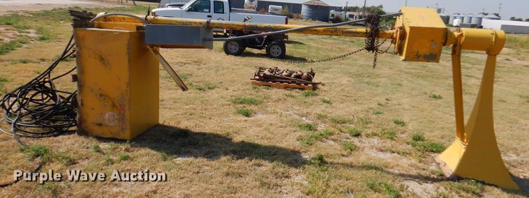 image for item DK8173 Thunderbolt 1000 AT  tornado siren