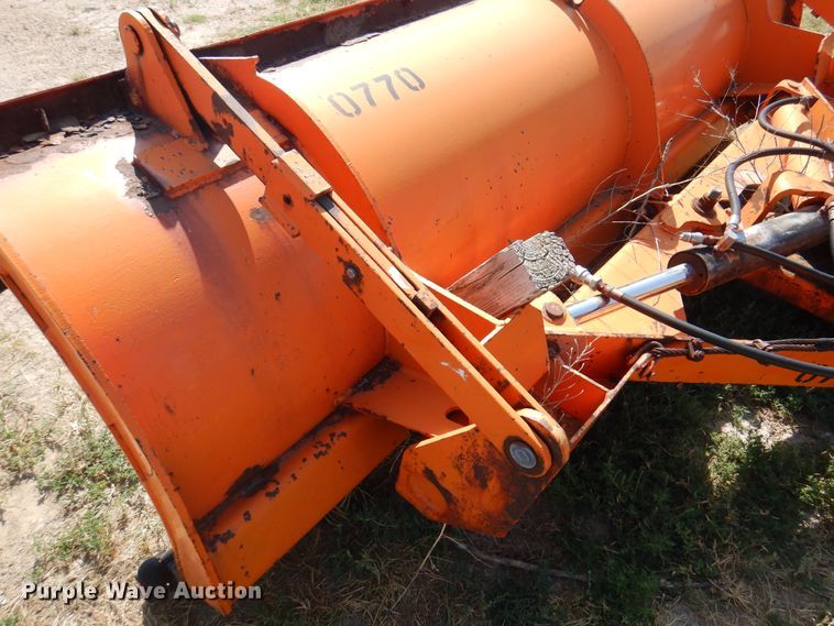 image for item DK8174 R3611H 132"W snow plow