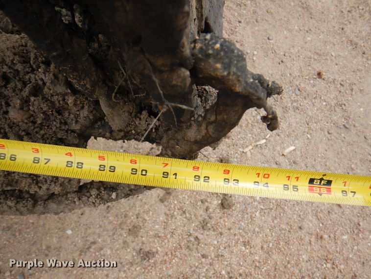 image for item DK8186 2002 GMC C7500  oil distributor truck