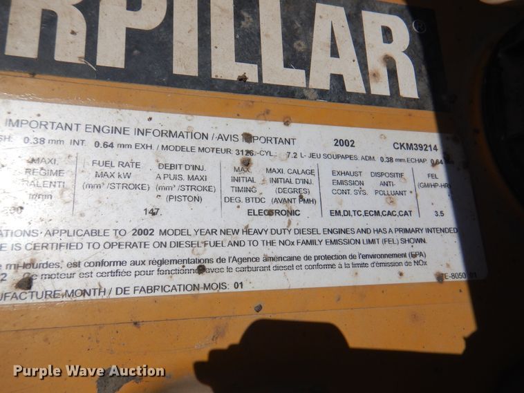 image for item DK8186 2002 GMC C7500  oil distributor truck