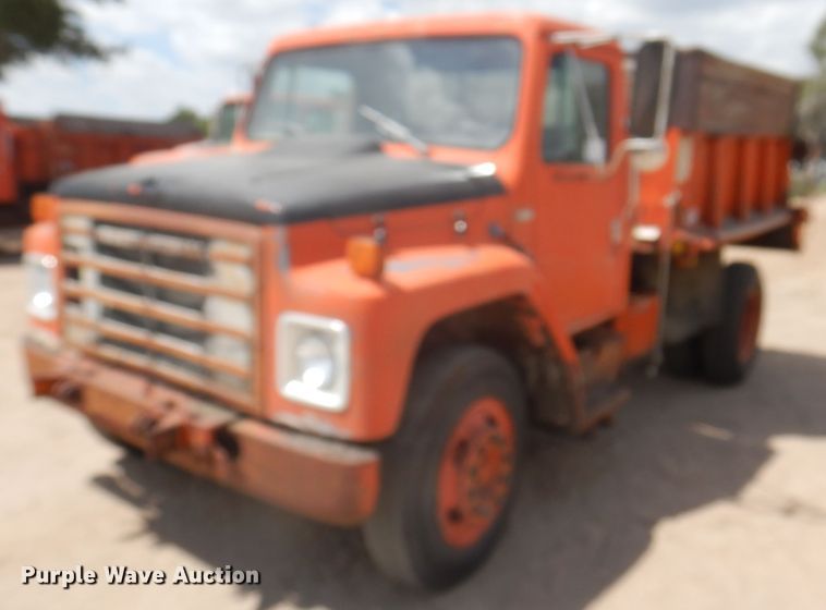 image for item DK8187 1980 International 1754  dump truck