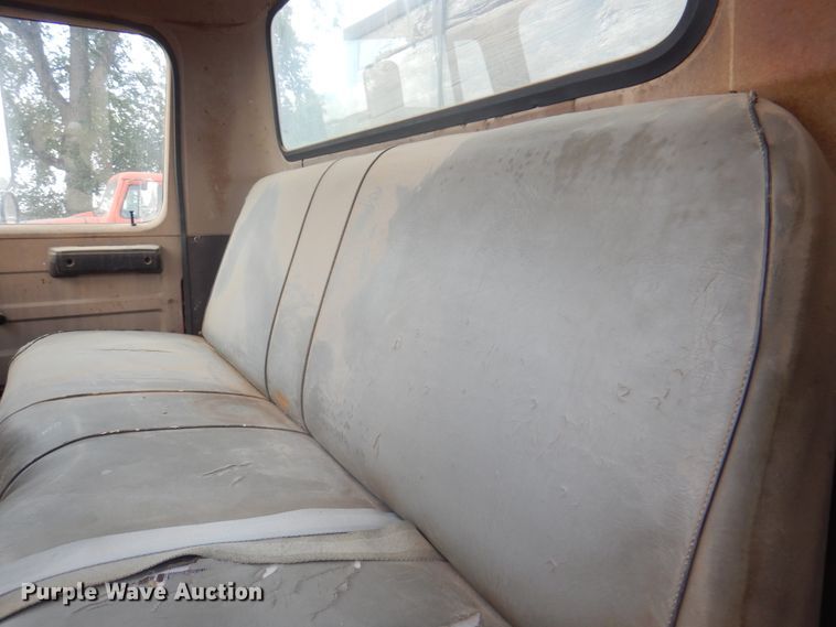 image for item DK8187 1980 International 1754  dump truck