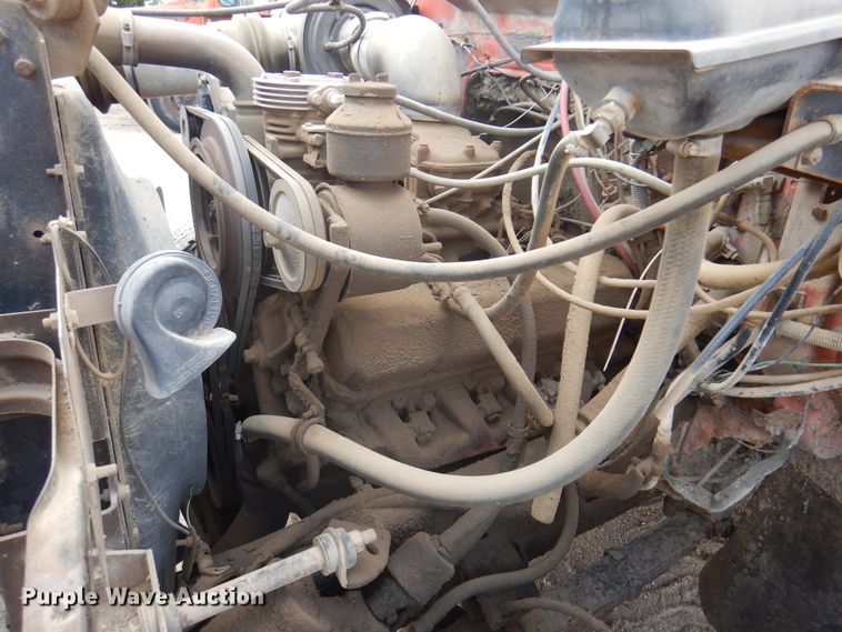 image for item DK8187 1980 International 1754  dump truck