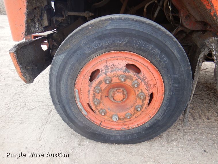 image for item DK8187 1980 International 1754  dump truck