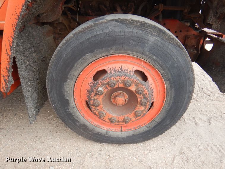 image for item DK8187 1980 International 1754  dump truck