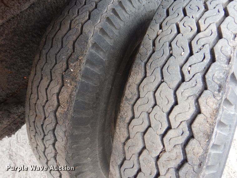 image for item DK8187 1980 International 1754  dump truck