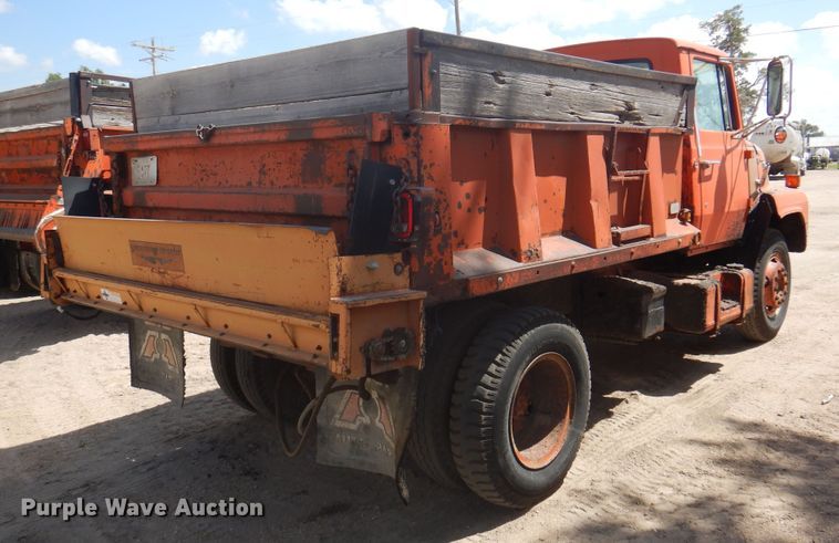 image for item DK8188 1978 Ford 7000  dump truck