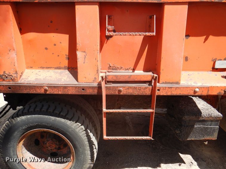 image for item DK8188 1978 Ford 7000  dump truck