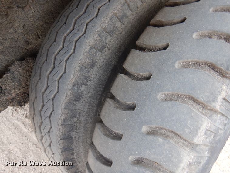 image for item DK8188 1978 Ford 7000  dump truck