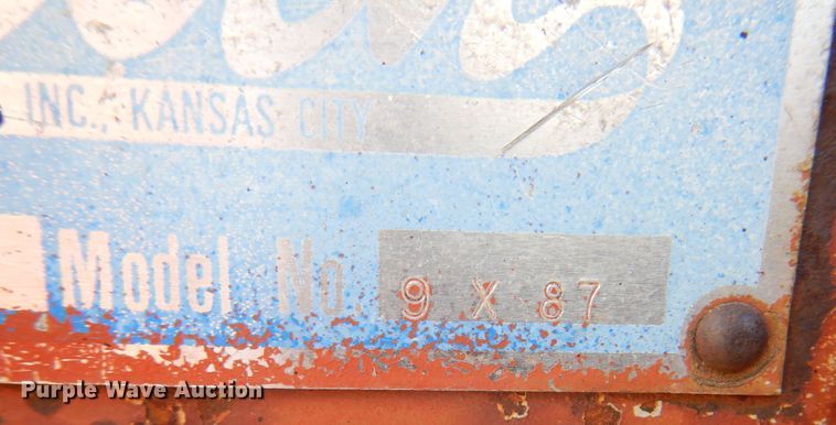 image for item DK8189 1984 International 1754  dump truck