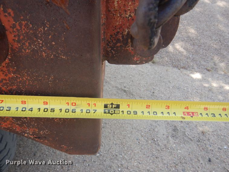 image for item DK8189 1984 International 1754  dump truck