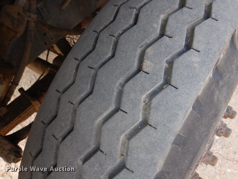 image for item DK8189 1984 International 1754  dump truck