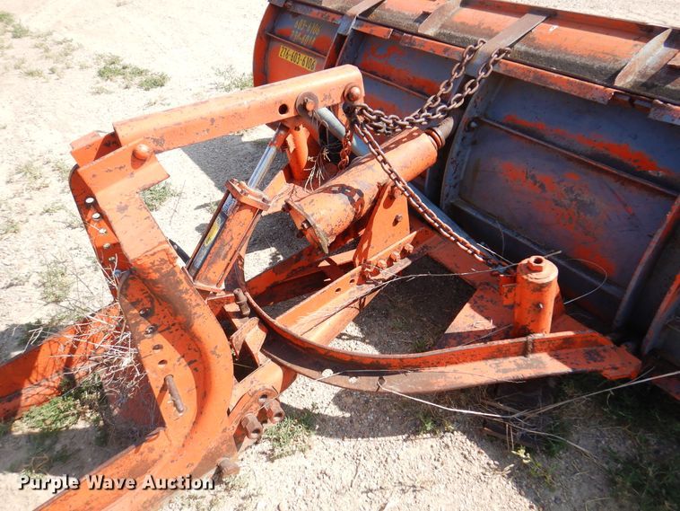 image for item DK8189 1984 International 1754  dump truck