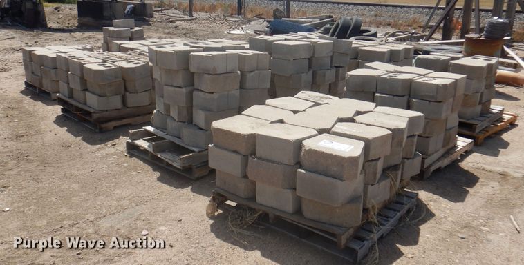 image for item DK8190 (10) pallets of pavers