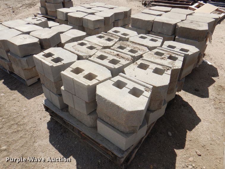 image for item DK8190 (10) pallets of pavers