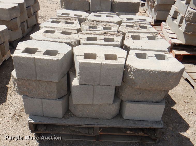 image for item DK8190 (10) pallets of pavers