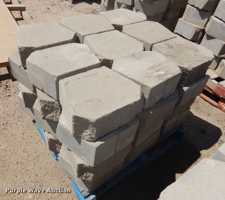 image for item DK8190 (10) pallets of pavers