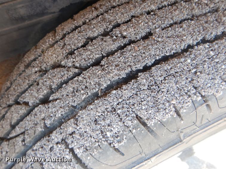 image for item DL0372 2001 Chevrolet Suburban  SUV