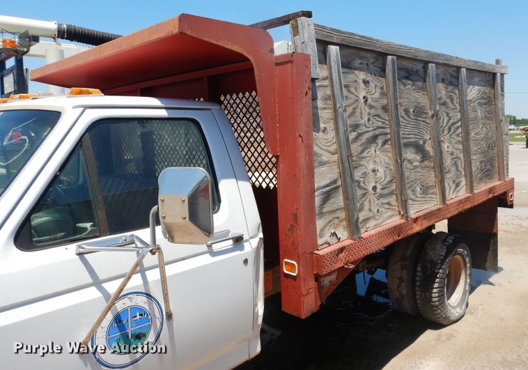 image for item DL0374 1996 Ford F450 Super Duty  dump flatbed truck