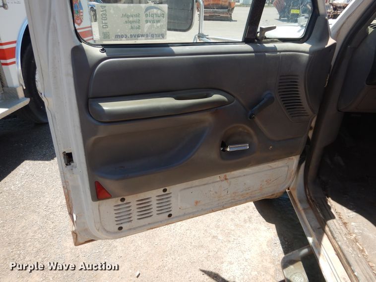 image for item DL0374 1996 Ford F450 Super Duty  dump flatbed truck