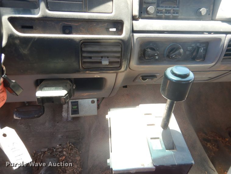 image for item DL0374 1996 Ford F450 Super Duty  dump flatbed truck