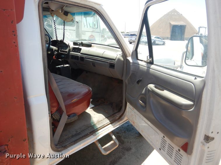 image for item DL0374 1996 Ford F450 Super Duty  dump flatbed truck