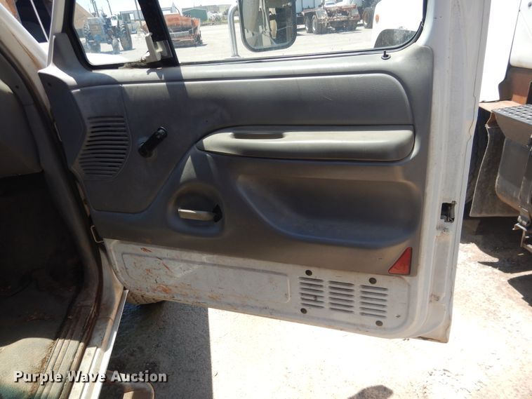 image for item DL0374 1996 Ford F450 Super Duty  dump flatbed truck